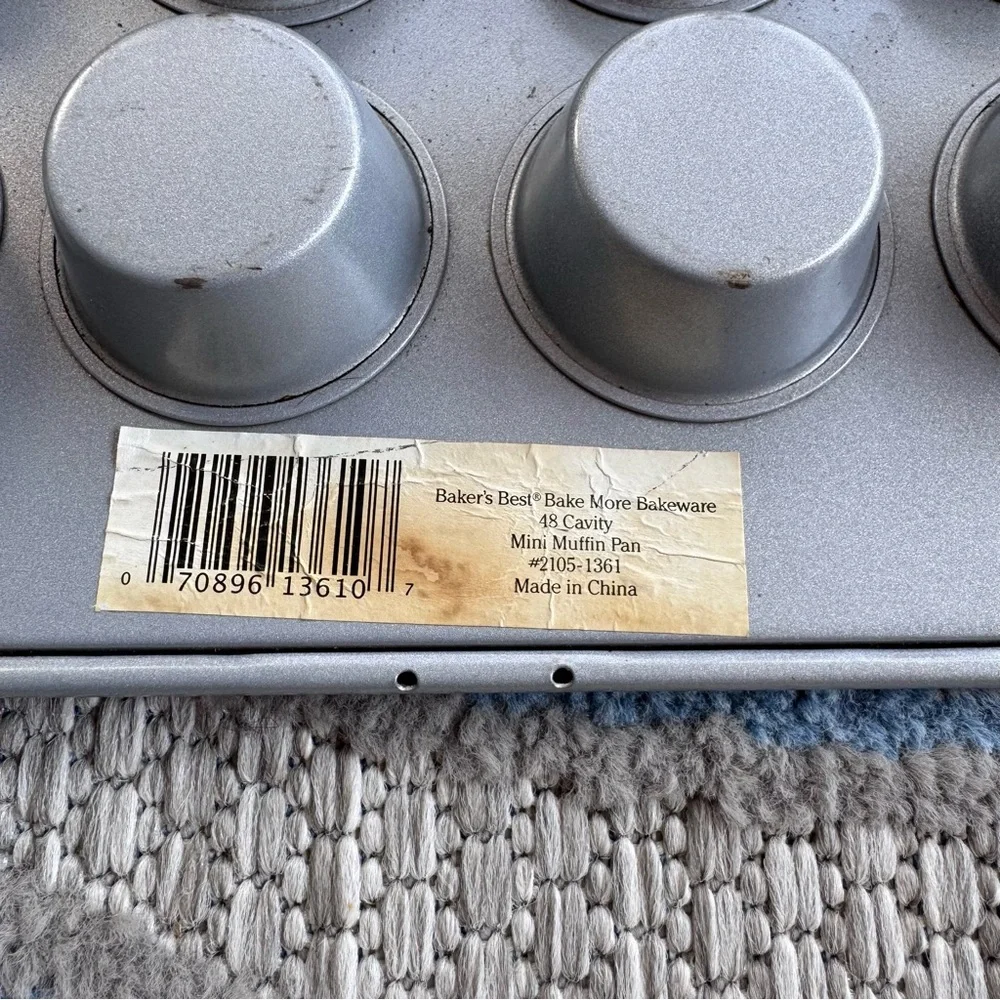 Baker’s Best‎ Bake More Bakeware 48 Cavity Mini Muffin Pan #2105-1361